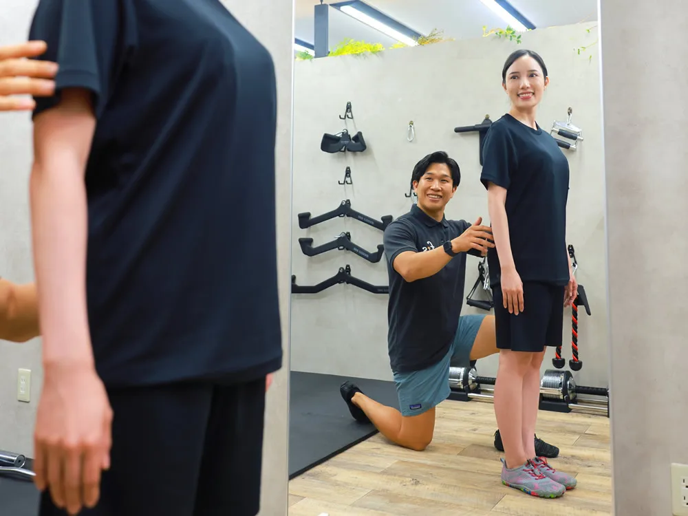 トレーナーによる指導の様子