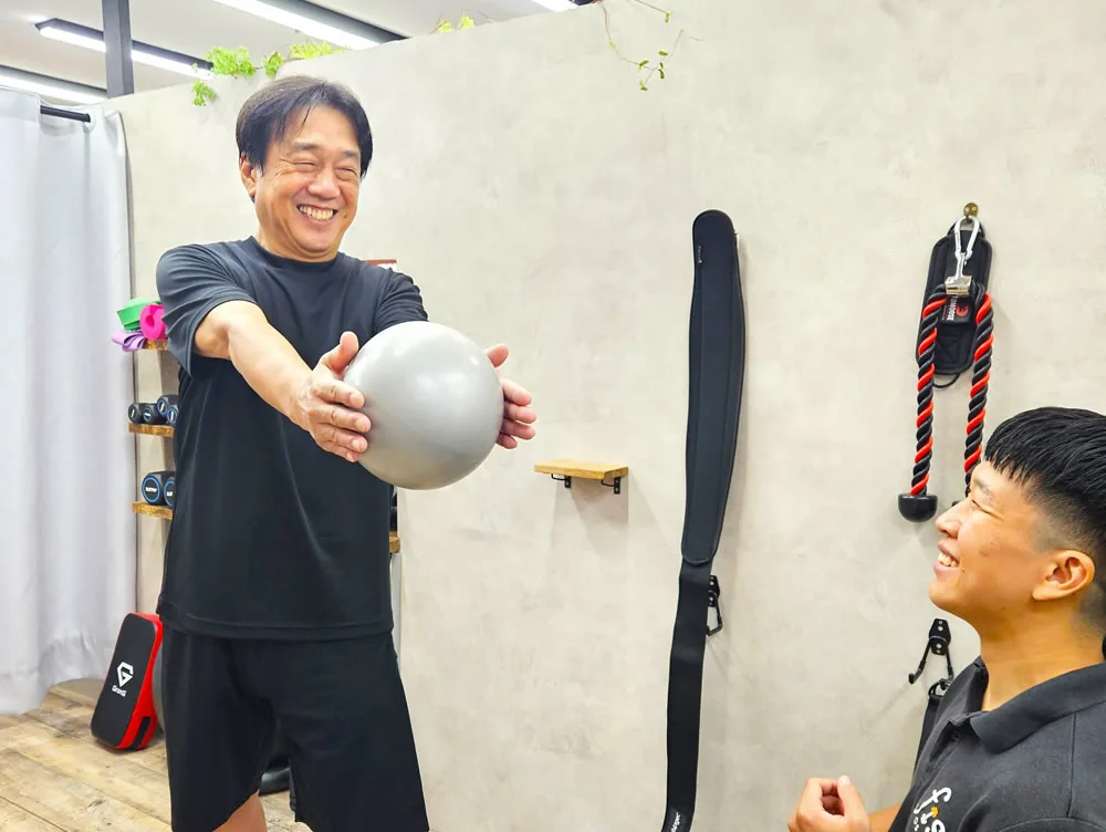 トレーナーによるトレーニング指導